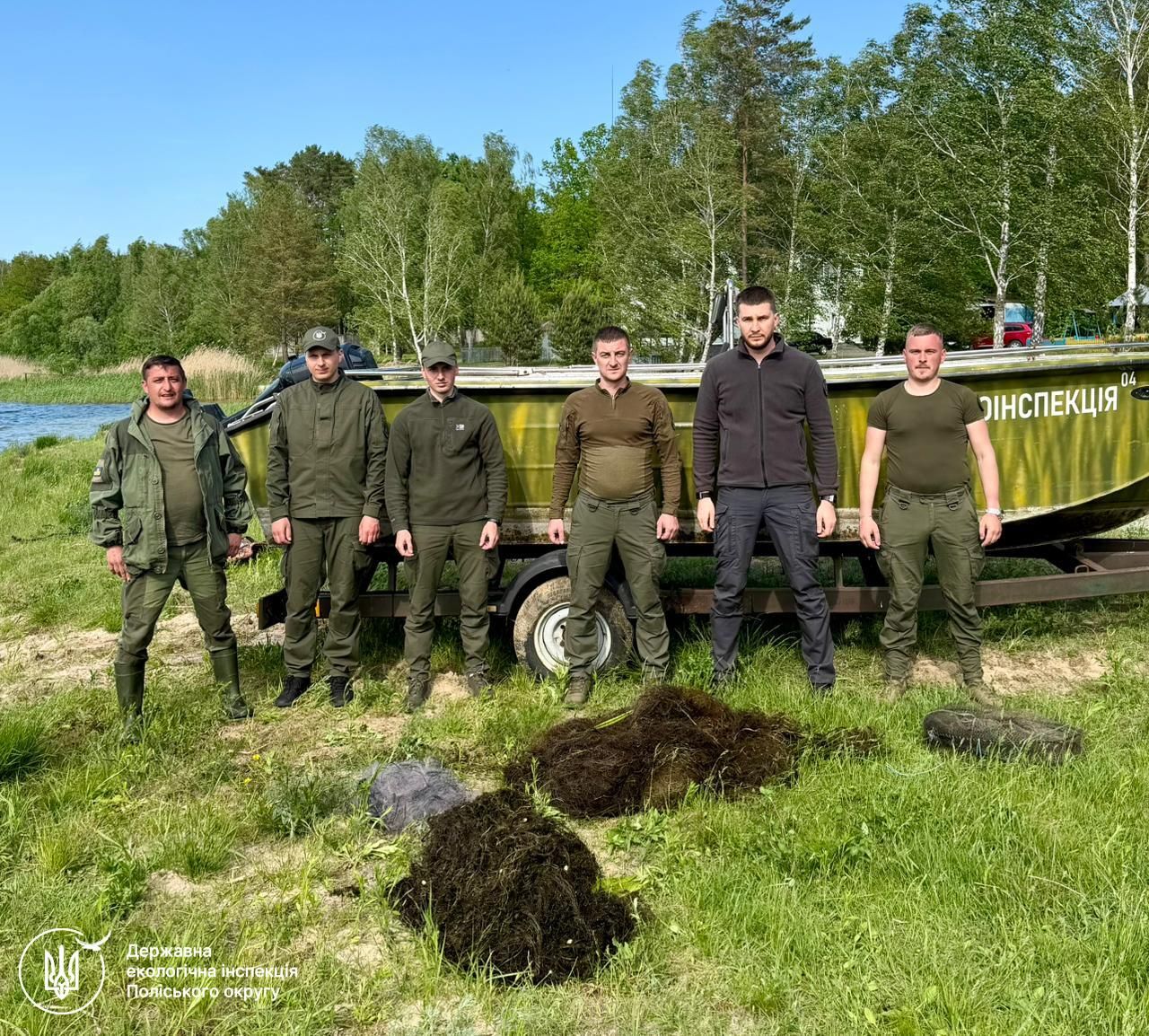 Екоінспектори вилучили понад 500 метрів браконьєрських сіток на річці Ірша