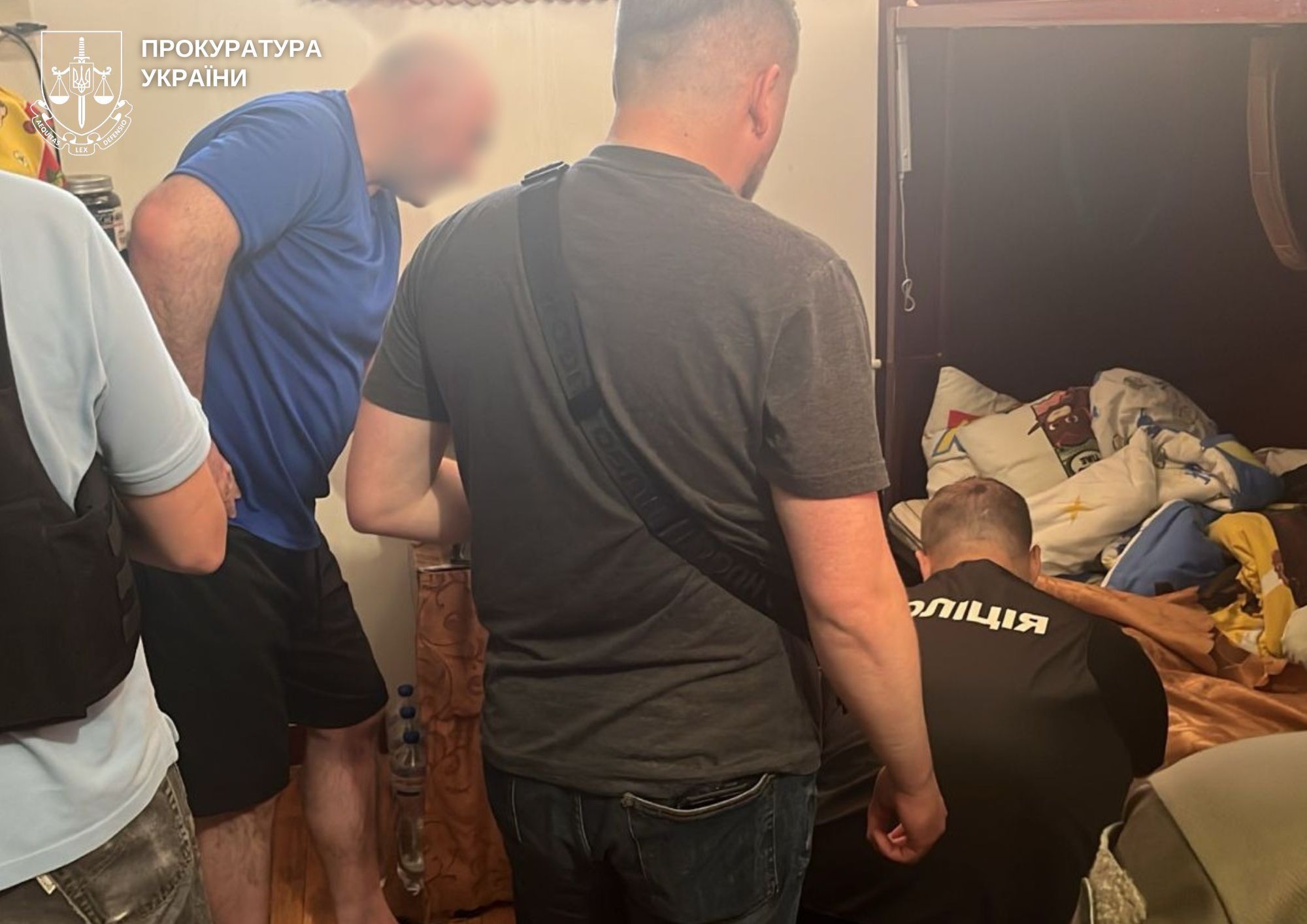 У Житомирі двом засудженим повідомили про підозру у вимаганні із погрозою насильства