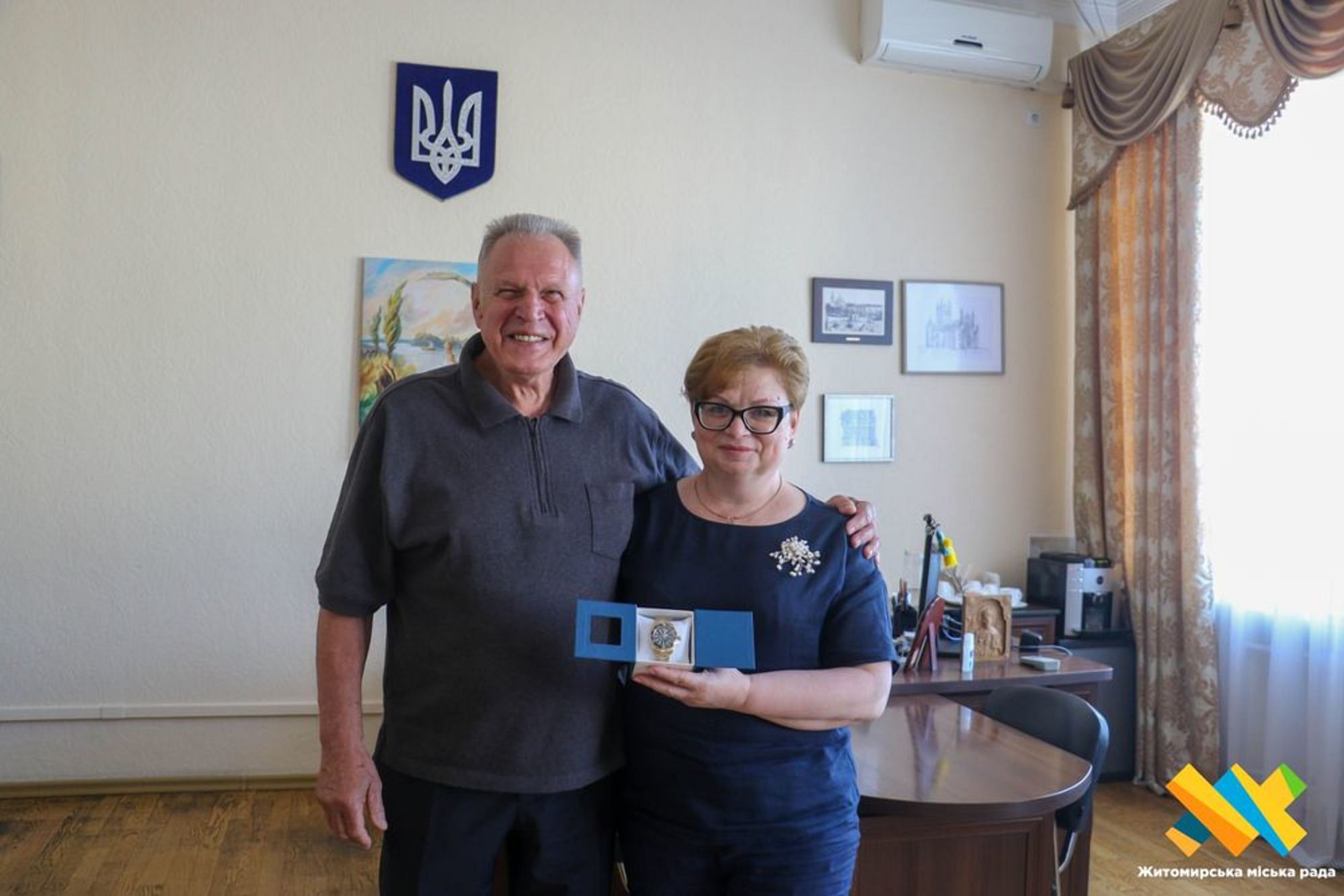 Тренеру Борису Ревнівцеву вручили годинник міського голови