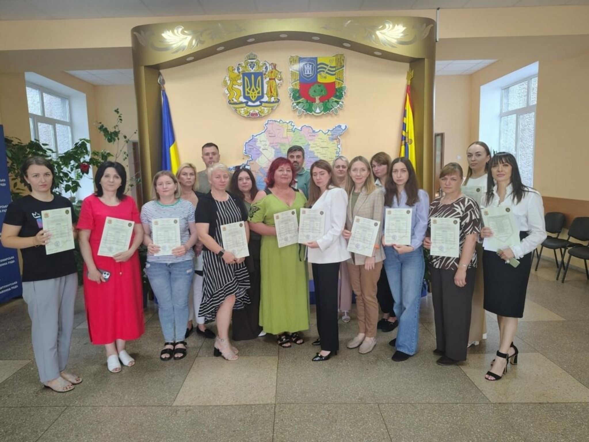 Державні службовці Житомирської РВА пройшли двотижневий курс підготовки до національного спротиву