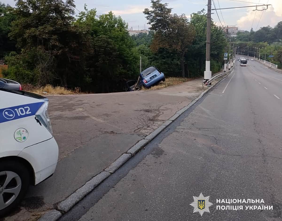 У ДТП на Чуднівському мосту в Житомирі травмовано пасажирку легковика