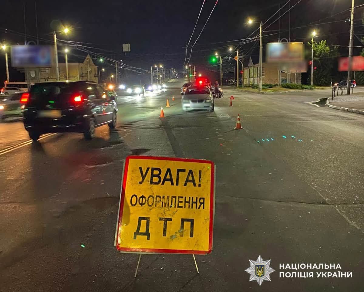 У Житомирі на вулиці Київській при зіткненні з автомобілем травми отримав мотоцикліст