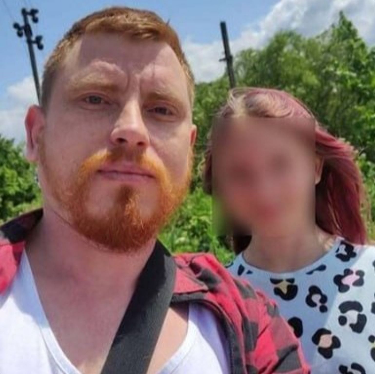«Чотири доби без зв’язку, а 12-річна донька залишилася сама»: на Житомирщині мобілізували батька, який понад 11 років виховує дитину