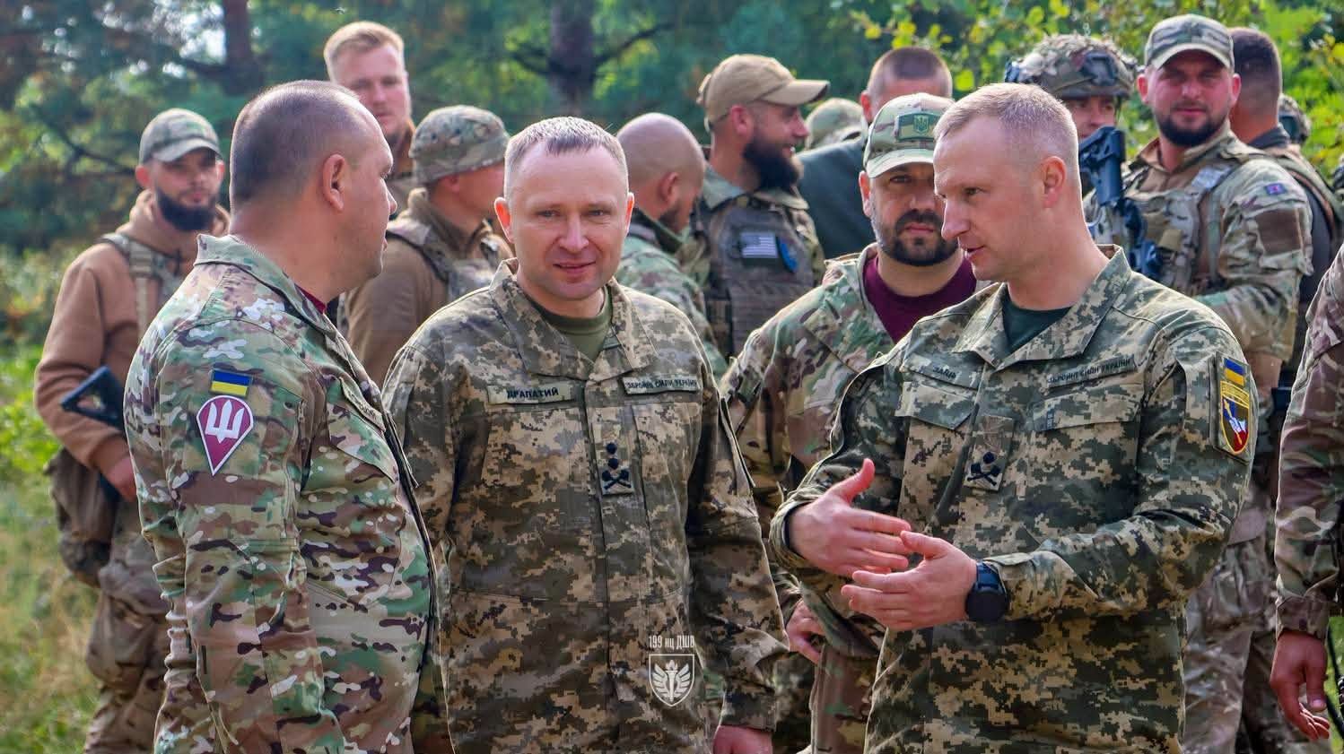 Головнокомандувач Михайло Драпатий відвідав 199 навчальний центр ДШВ