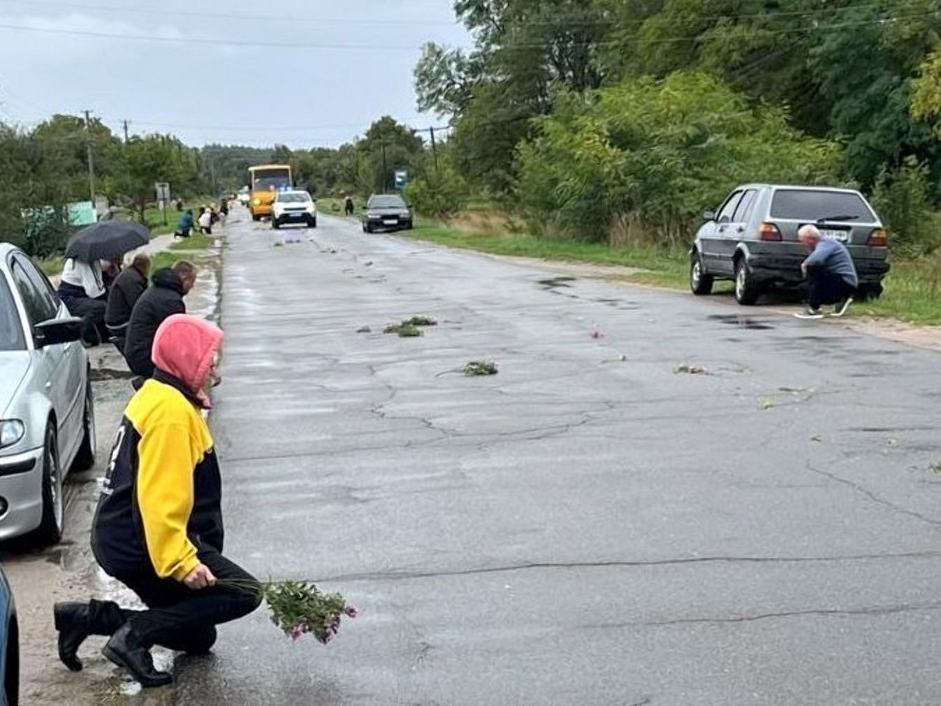 У селі Кам’янка провели в останню дорогу відважного захисника України - Борзих Олександра Ігоровича