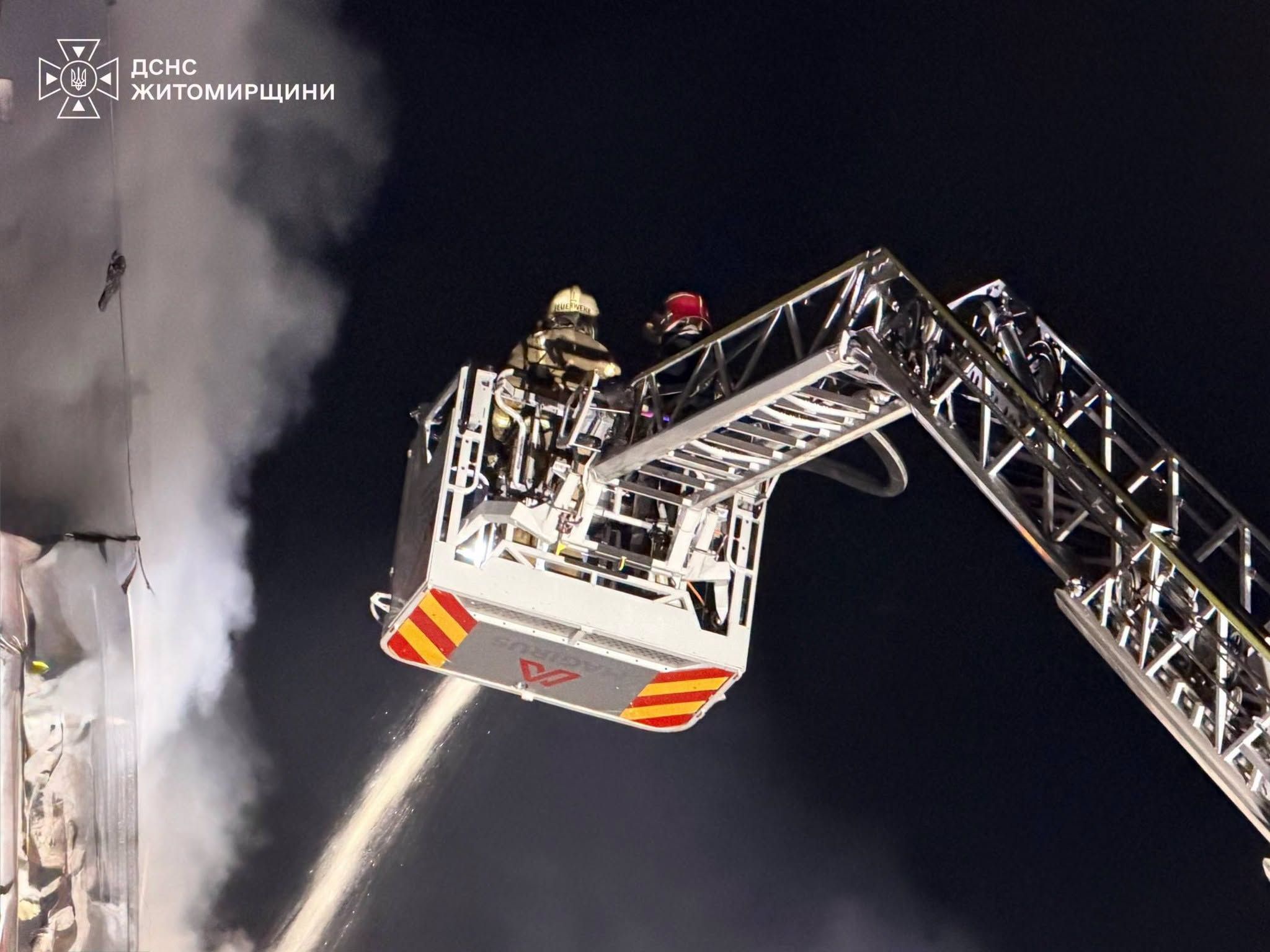 Вночі росія знову атакувала підприємство харчової промисловості в Житомирі