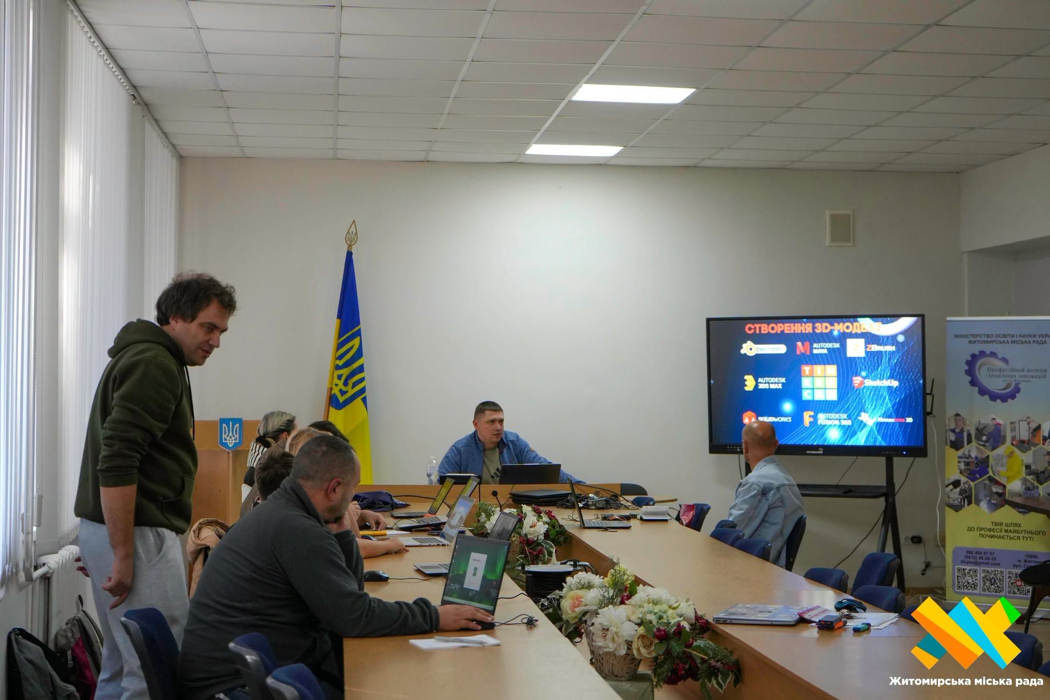 У Житомирі ветерани, ветеранки та члени родин Захисників опановують 3D-друк