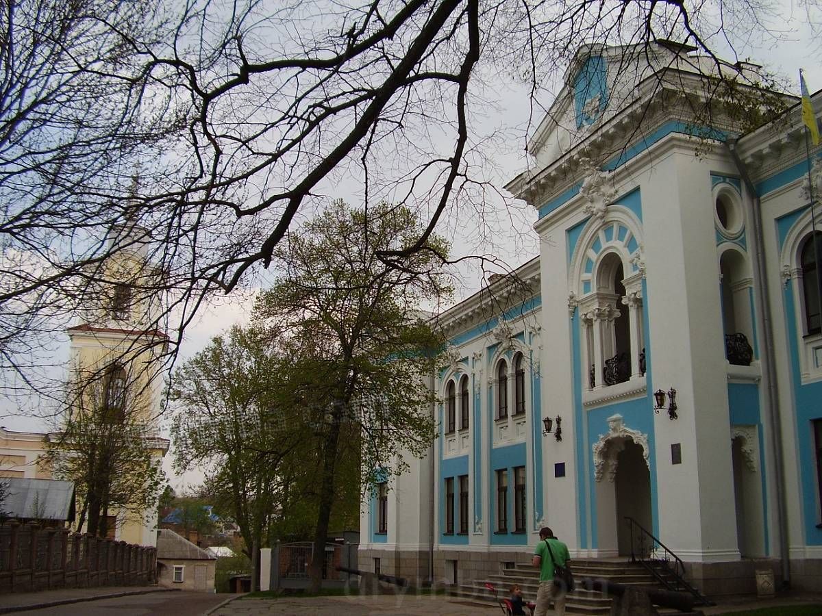 Житомирян запрошують на виставку художника і військового Сергія Носка